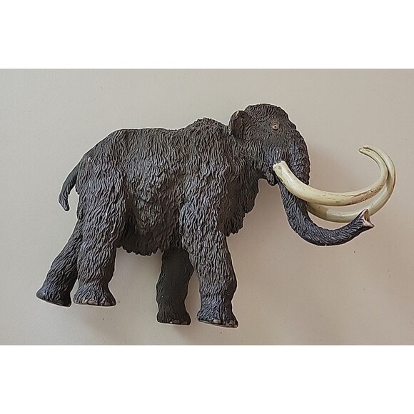 Carnegie Collection Safari Ltd Wooly Mammoth 2002 Prehistoric Figure Ice Age Toy - Picture 2 of 9